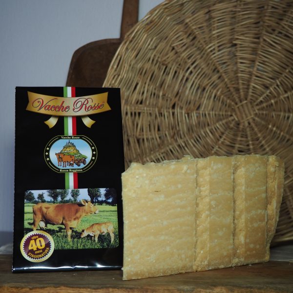 FORMAGGIO VACCHE ROSSE OLTRE 40 mesi sottovuoto da 500 g